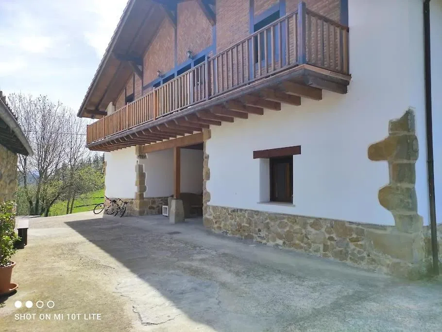 Apartamento Rural Con Entrada Independiente Múgica